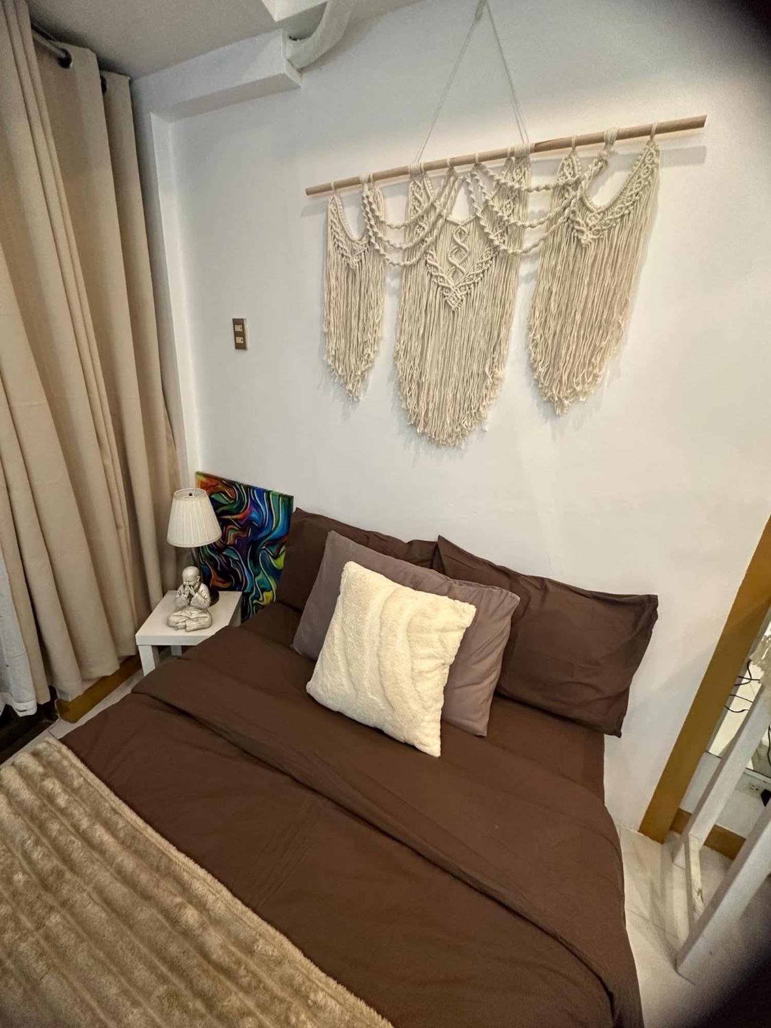 Cozy Place With City View At Greenbelt Makati Manila Bagian luar foto