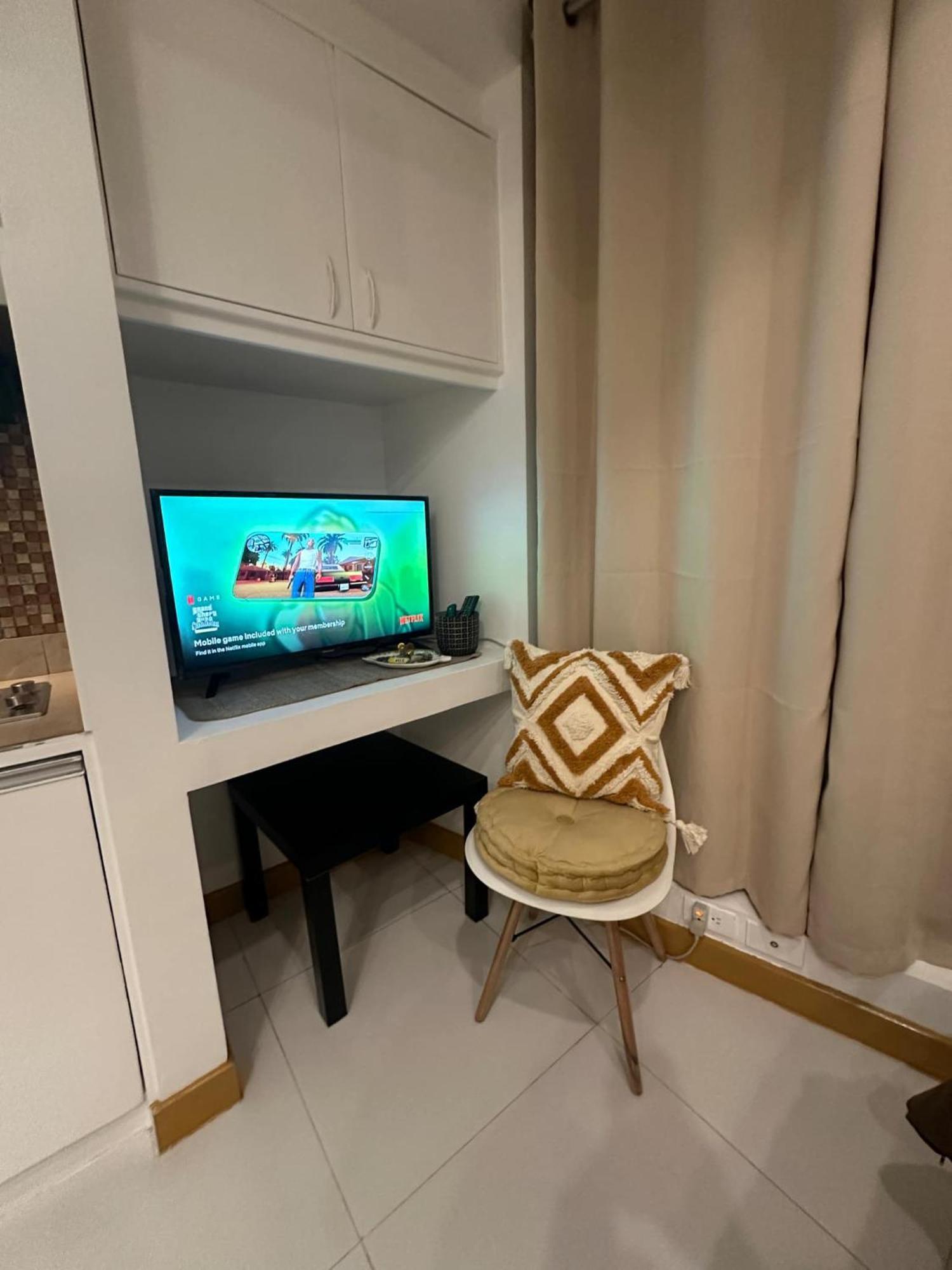 Cozy Place With City View At Greenbelt Makati Manila Bagian luar foto